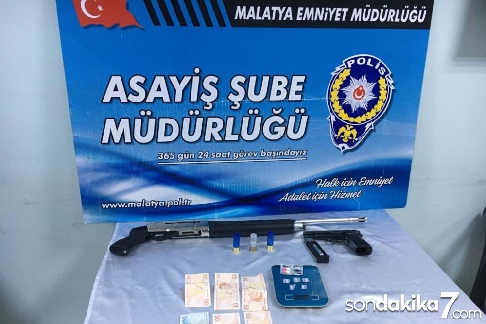 Sokağa çıkma yasağında polisten kaçan 3 kişi yakalandı