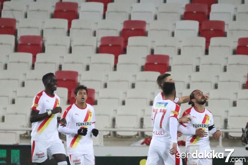 Süper Lig: Sivasspor: 0 - Göztepe: 1 (Maç sonucu)