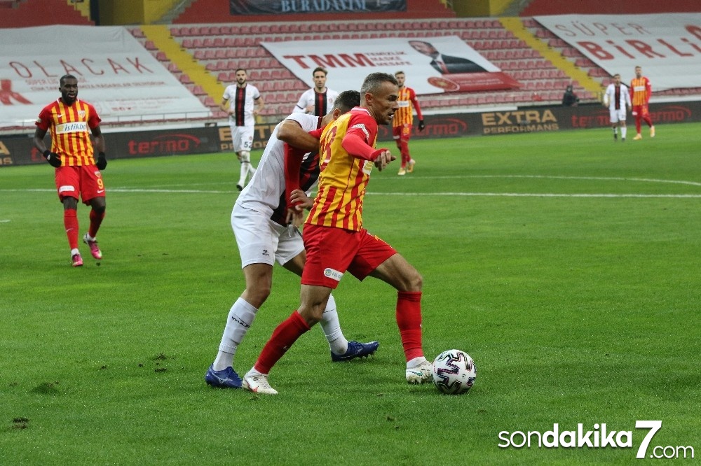 Süper Lig: Hes Kablo Kayserispor: 0 - Fatih Karagümrük: 0 (Maç sonucu)