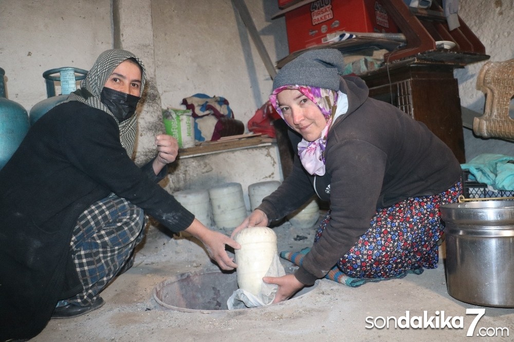 6 ay kumda gömülü kaldılar, bu peynirlerin son kullanma tarihi yok