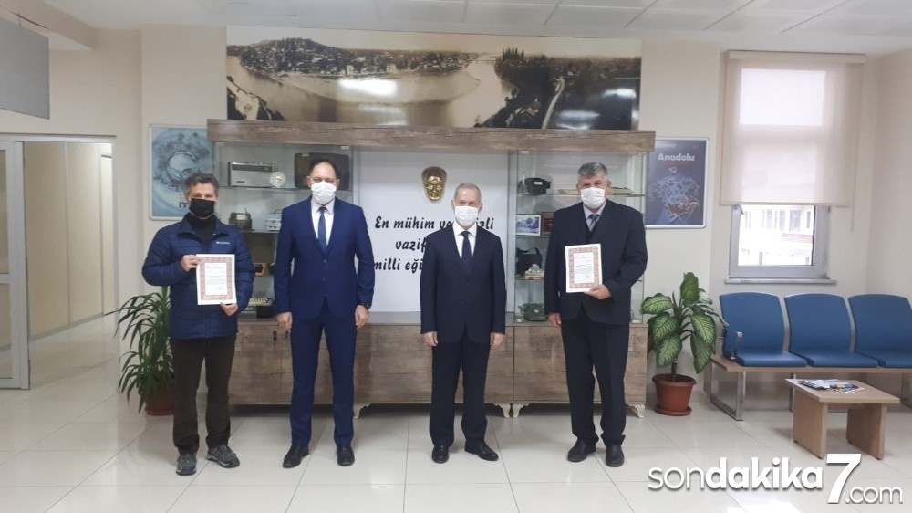 Pandemi sürecinde üretim yapan okullar ödüllendirildi
