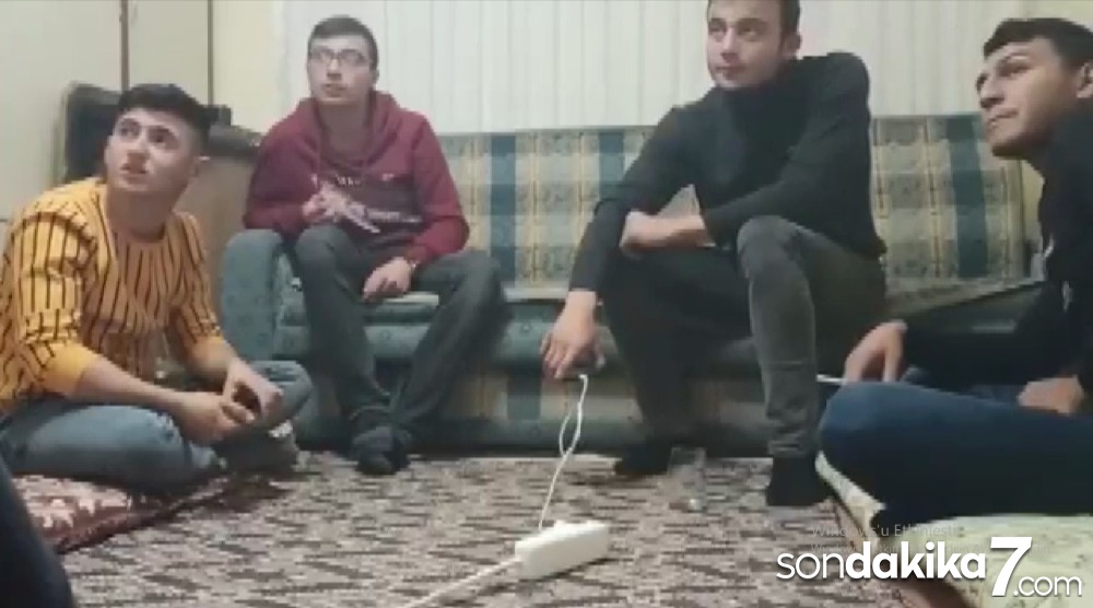 Güneş sistemini tartıştıkları videoları binlerce izlenen Konyalı gençler konuştu