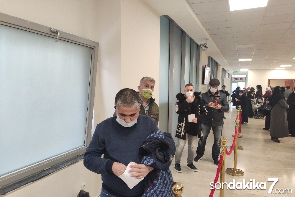 Nikahlar yeni kısıtlamalara göre kıyılmaya başlandı