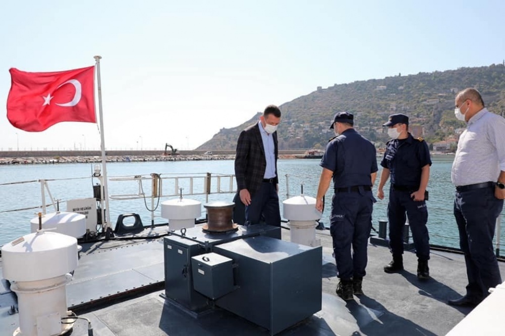 Alanya Kaymakamı Dr. Fatih Ürkmezer İlçe Sahil Güvenlik Bot Komutanlığını ziyaret ederek fikir alışverişinde bulundu
