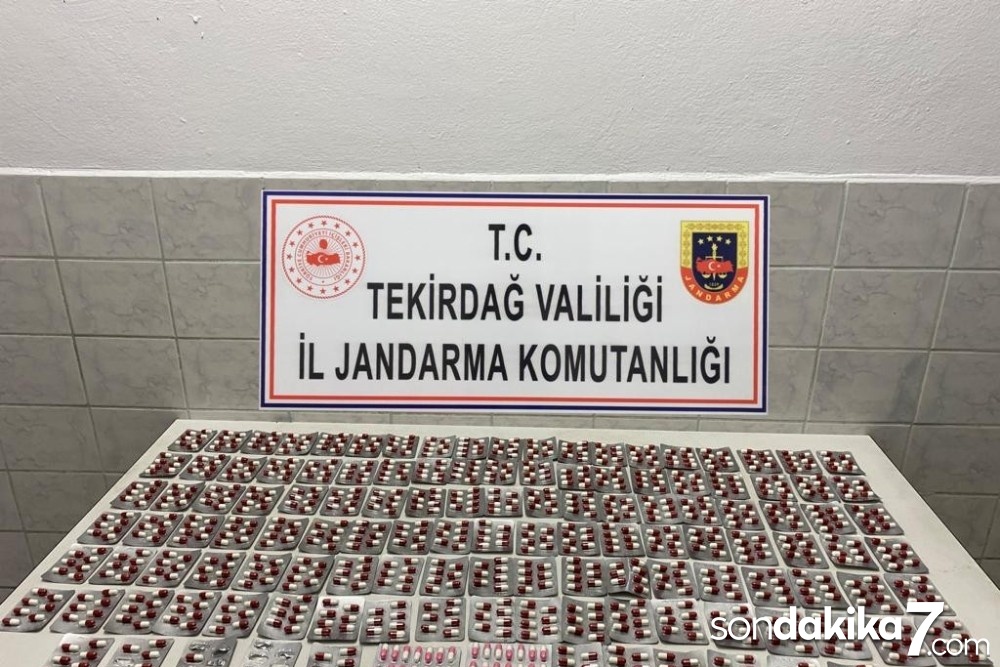 Ticari takside uyuşturucu hap ele geçirildi