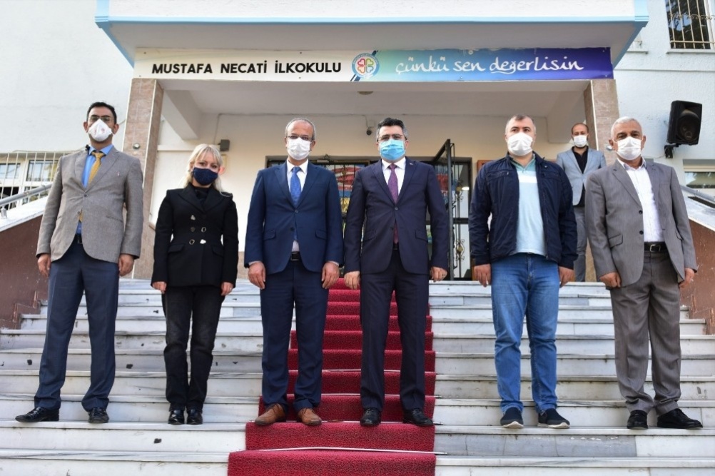 Başkan Yılmaz, Öğrencilere Hijyen Konularında Tavsiyelerde Bulunarak, Derslerinde Başarılar Diledi