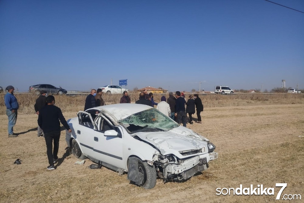 Aksaray’da otomobil şarampole devrildi: 4 yaralı