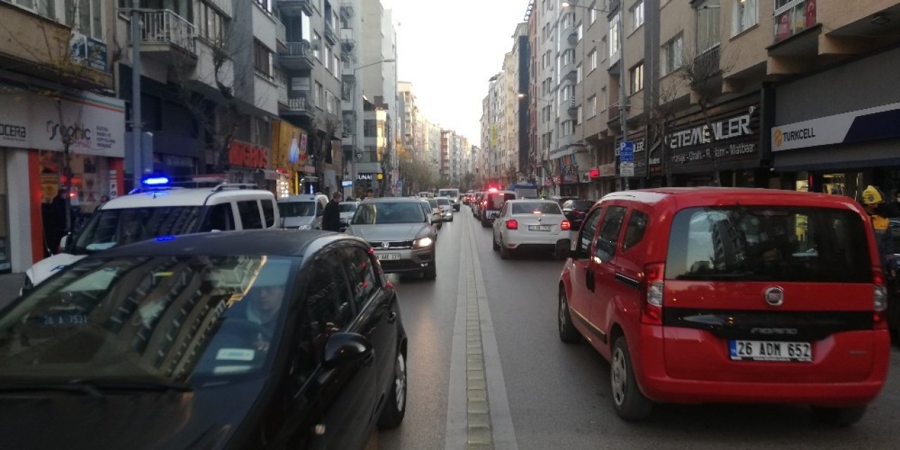 Sokağa Çıkma Yasağı Öncesi Yoğun Trafik