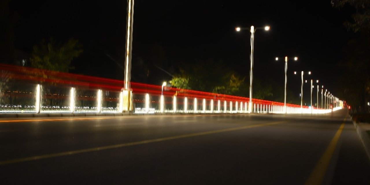 Elazığ Sokağa Çıkma Kısıtlaması İle Sessizliğe Büründü