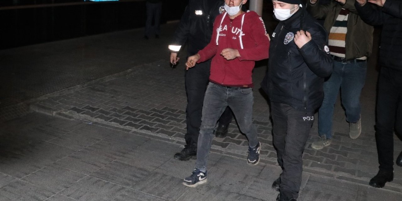 Karabük’te Sokağa Çıkma Kısıtlamasına Uymayanlara Ceza Yağdı