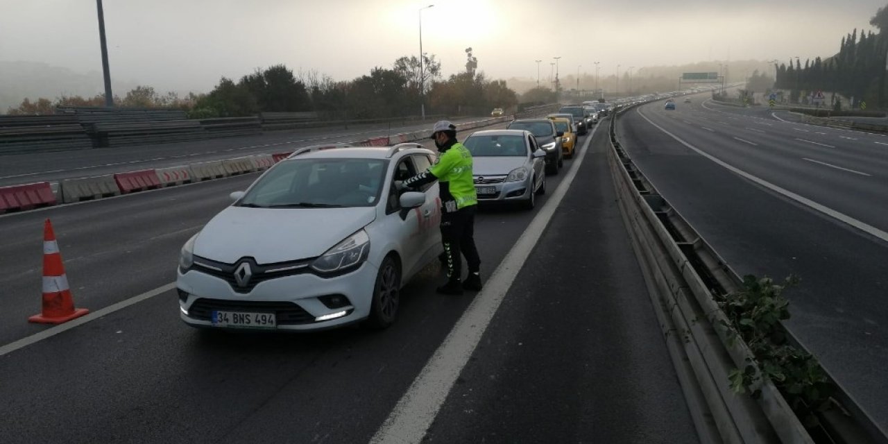 15 Temmuz Şehitler Köprüsü’nde Kısıtlama Denetimi Yapıldı