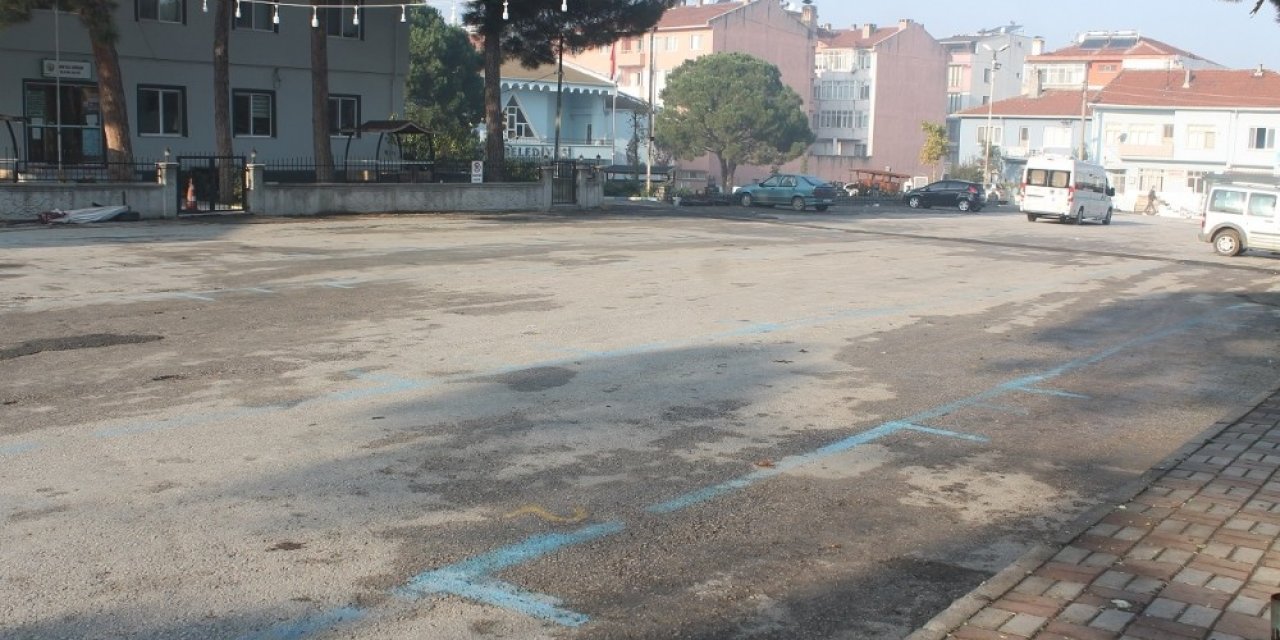 Manyas Halkı Sokak Yasağına Tam Uyum Sağlıyor