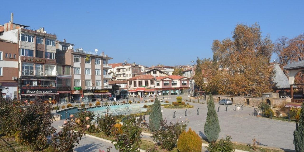 Merzifon’da Cadde Ve Sokaklar Sessizliğe Büründü