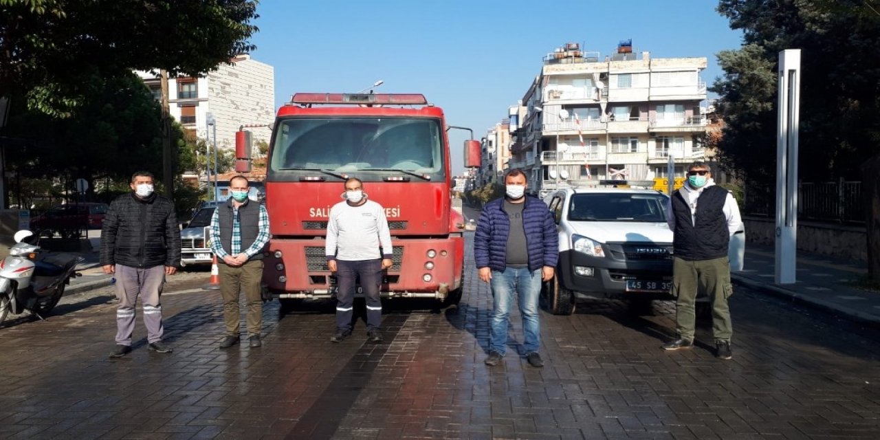 Salihli Belediye Ekipleri Sokağa Çıkma Kısıtlamasında Sahada Çalışıyor