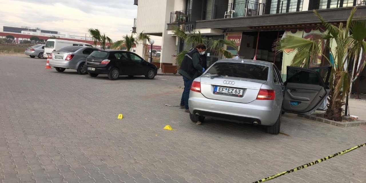 İzmir’de Tüfekle Yaralamaya Karışan Ve Eski Eşini Kaçıran Şahıs Tutuklandı