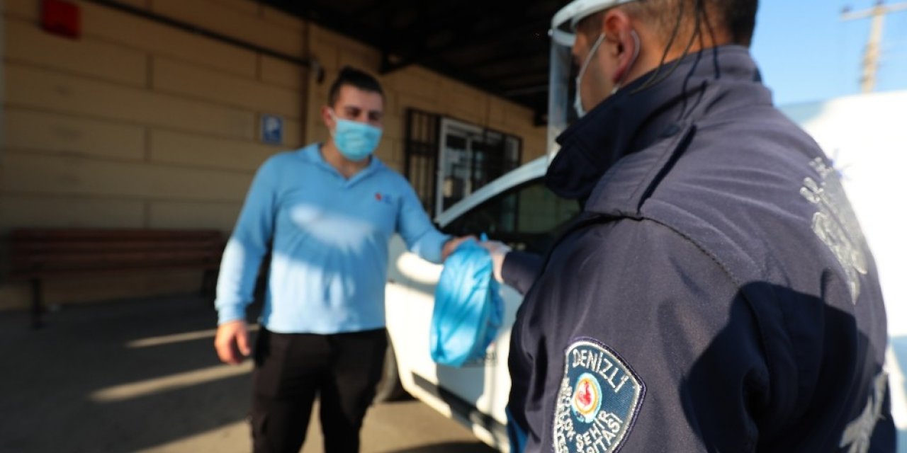 Büyükşehir Sokağa Çıkma Kısıtlamasında Da Vatandaşların Yanında