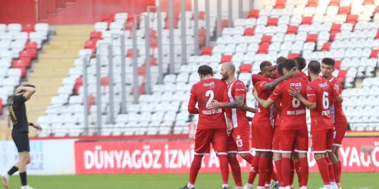 Antalyaspor’da 7 Hafta Sonra Gelen 3 Puan Sevinci