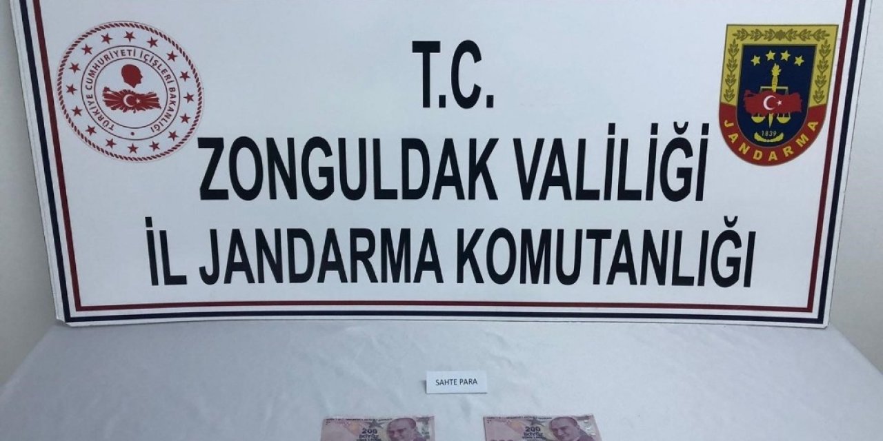 4 Ayrı İşletmeye Sahte Para Verirken Yakalandı