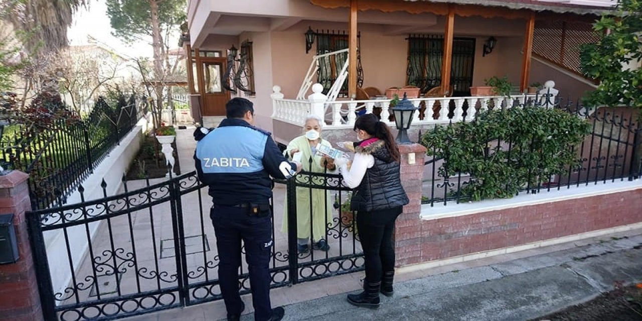 Burhaniye’de Karantinada Olanlara Belediye Desteği