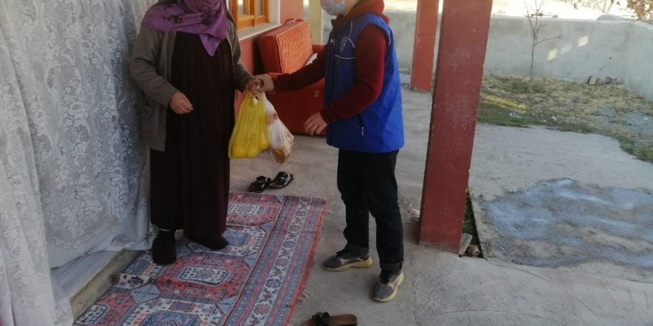 Erzincan’da Gençlerden Anlamlı Davranış