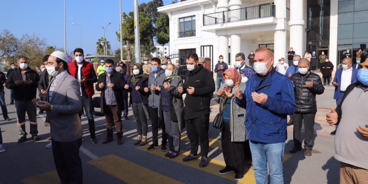 Koronaya Yenik Düşen Emniyet Müdürü Mersin’e Uğurlandı