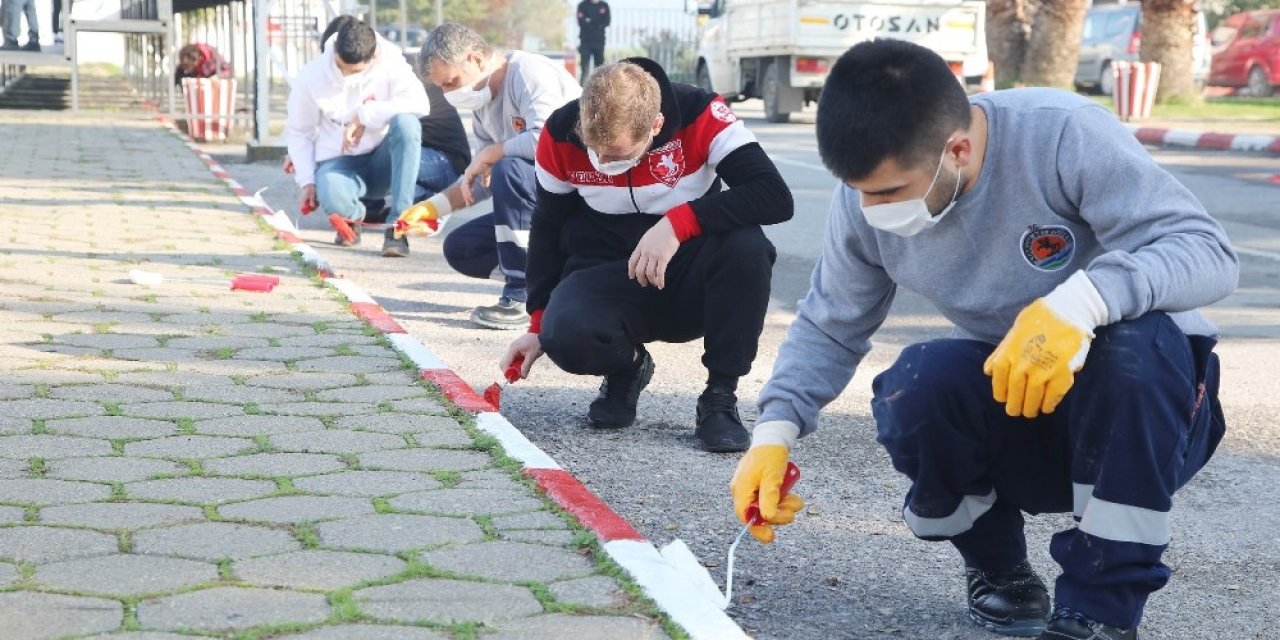 Atakum Belediyesi Ve Taraftardan Samsunspor’a Kırmızı-beyaz Destek