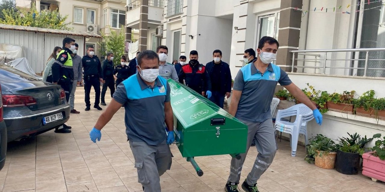 İki Çocuk Annesi Genç Kadın Bıçaklanarak Öldürüldü