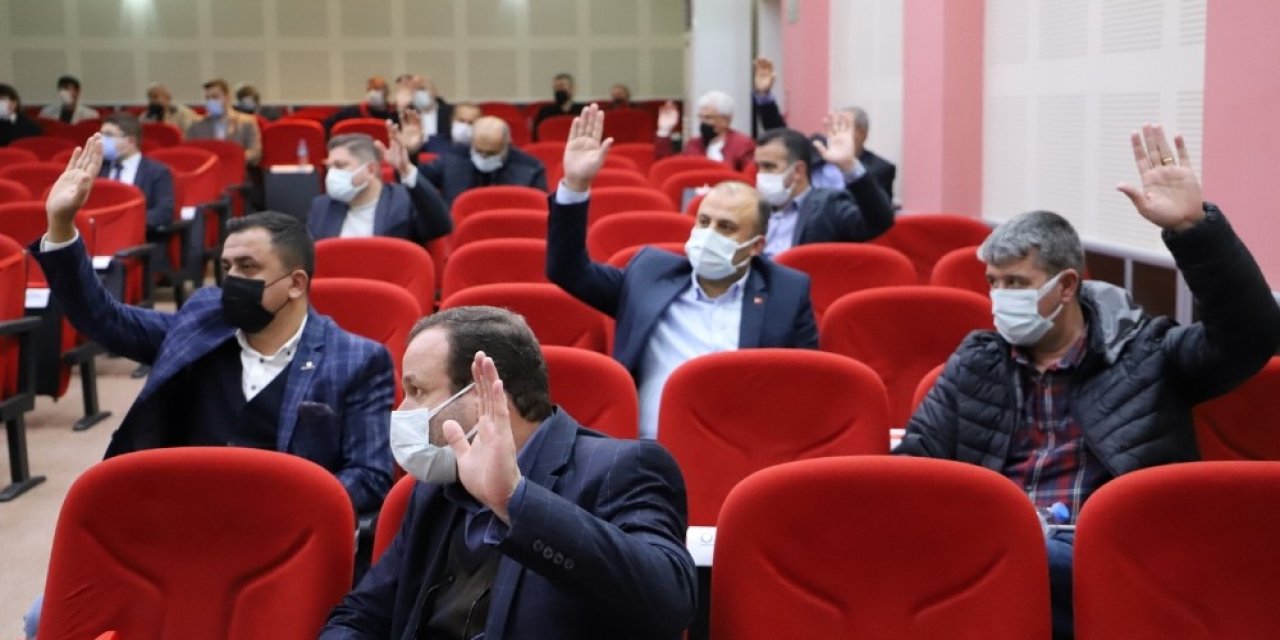 Saruhanlı Belediyesinden İşyeri Kapanan Esnaflara 500 Tl Yardım