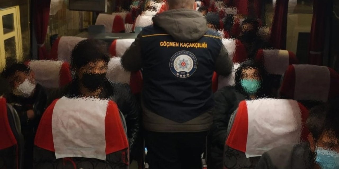 Bir Otobüs Dolusu Yabancı Uyruklu Kaçak Yakalandı