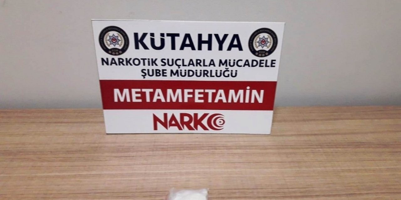 Kütahya’da Uyuşturucu İle Yakalanan 3 Kişi Gözaltına Alındı