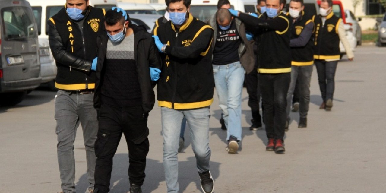 Cezaevi Arkadaşlarına Para Göndermek İçin Adam Kaçırdılar