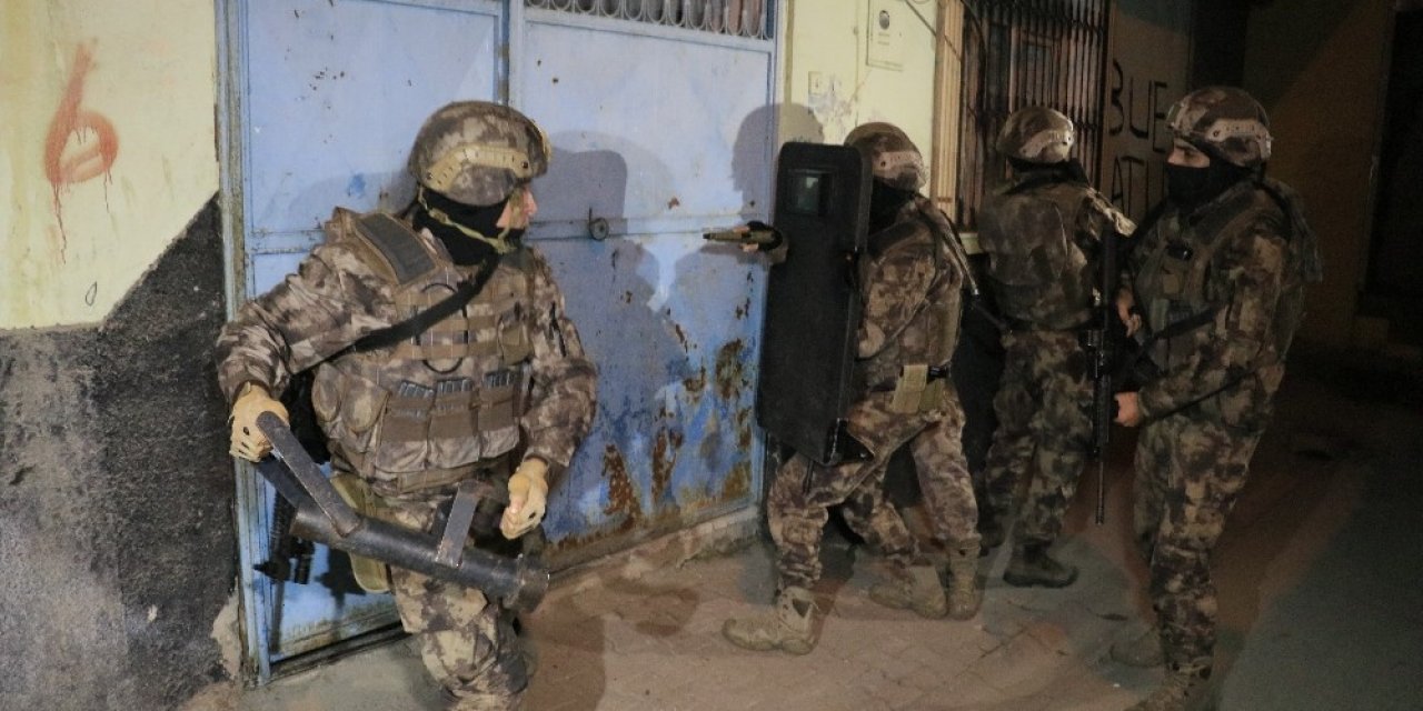 Deaş’lının Evinden Kaçak Kadın Çıktı
