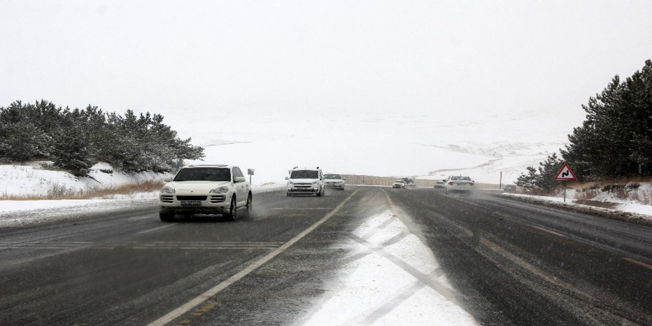 Doğu Anadolu’daki 5 İlde Kar Yağışı
