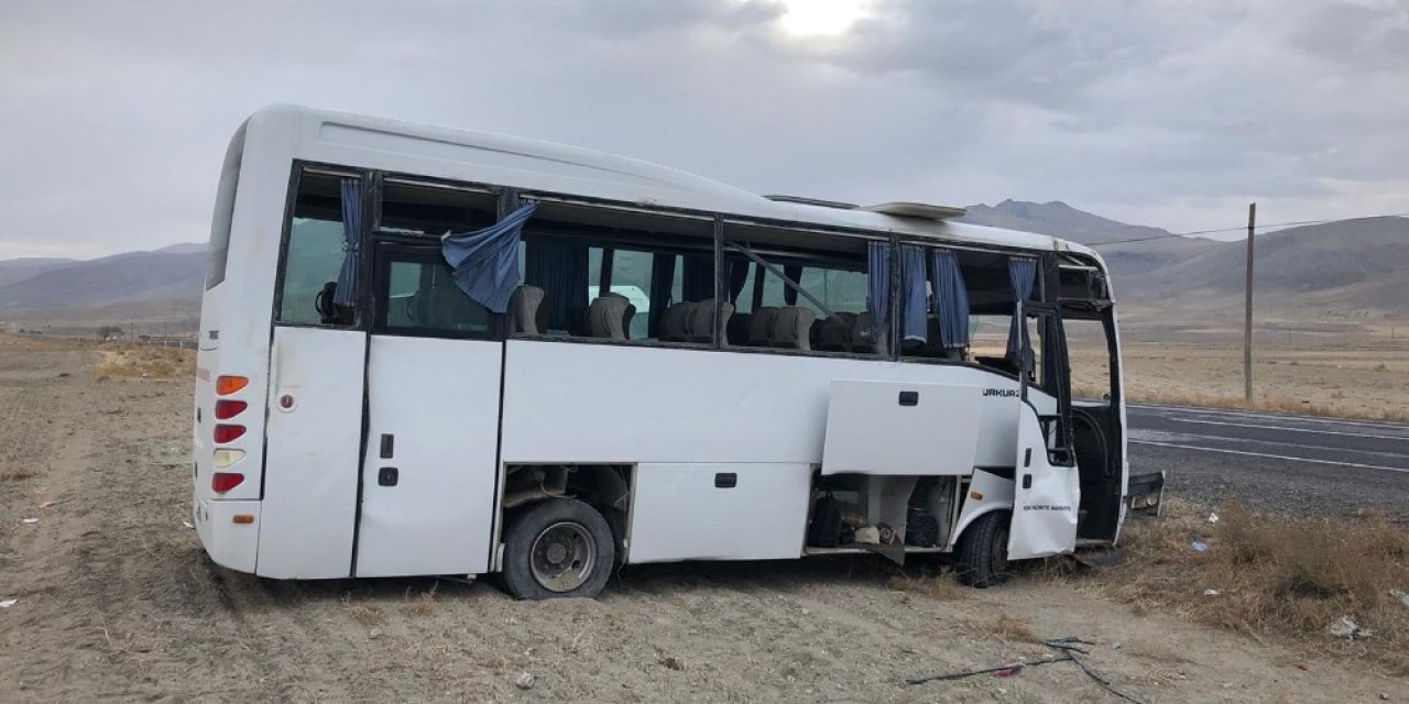 Konya’da Midibüs Devrildi: 12 Yaralı