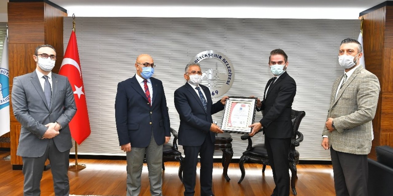 Pandemide Dünya Çapında Güvenli Kayak Merkezi Erciyes