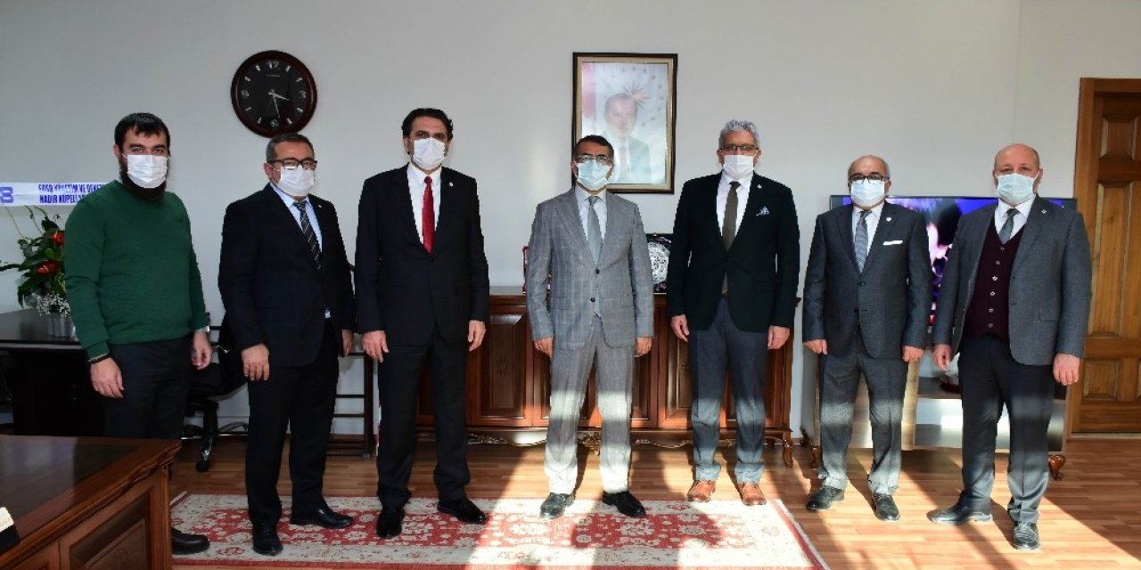 Eskişehir Osb’den Odunpazarı Ve Tepebaşı Kaymakamlarına Ziyaret