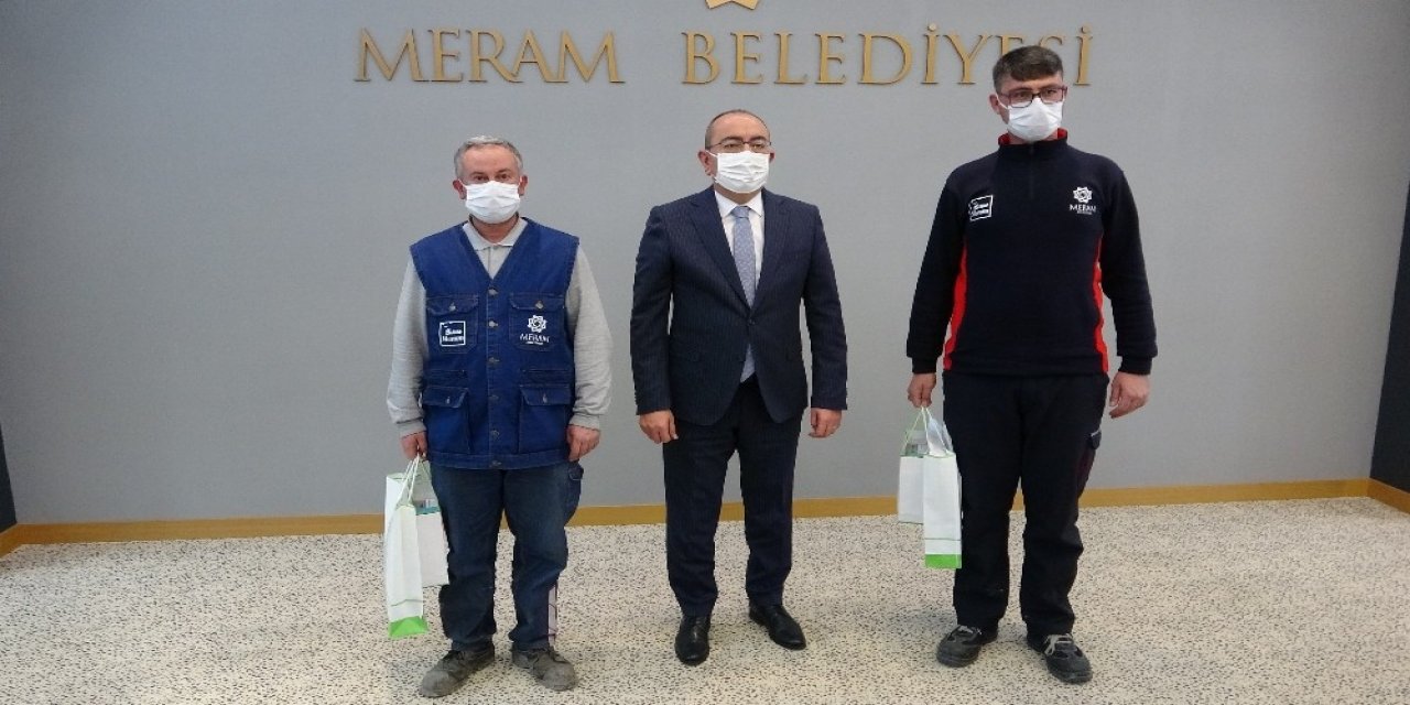 Köpeği Kurtaran Temizlik Görevlisi: "insanlık Namına Çıkardım"