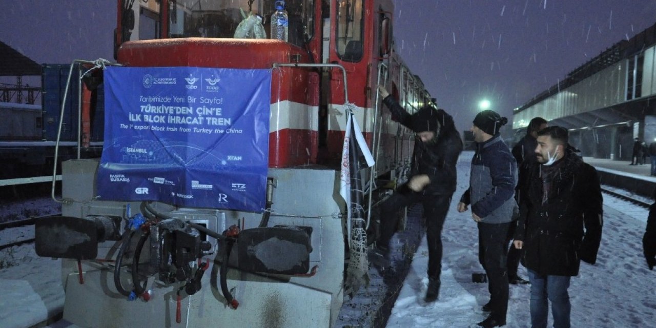 Türkiye’den Çin’e Giden İlk İhracat Treni Sınır Kenti Kars’ta