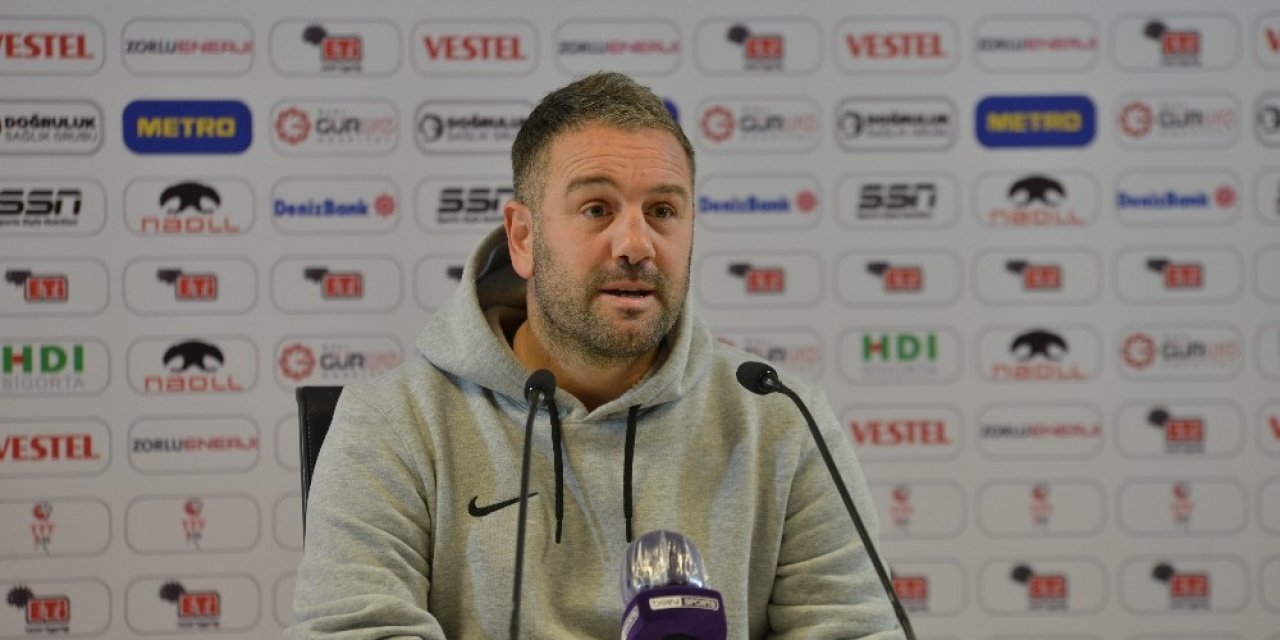 İlhan Var: "içeride Hüngür Hüngür Ağlayan Bir Oyuncu Topluluğum Var"