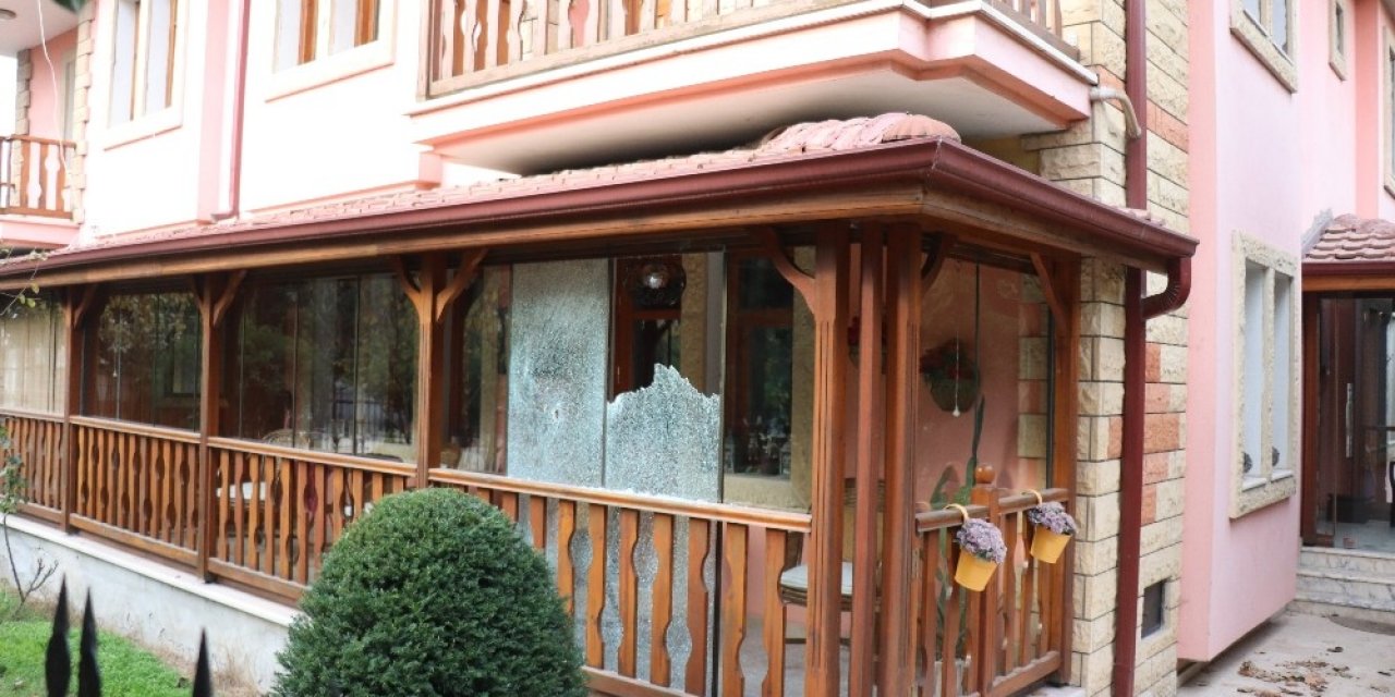 Ayhan Üstün’ün Evine Saldıran Şüphelinin Gözaltına Alınması Kamerada