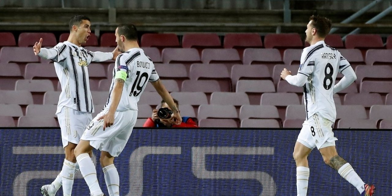 Juventus Deplasmanda Barcelona’yı 3-0 Mağlup Etti