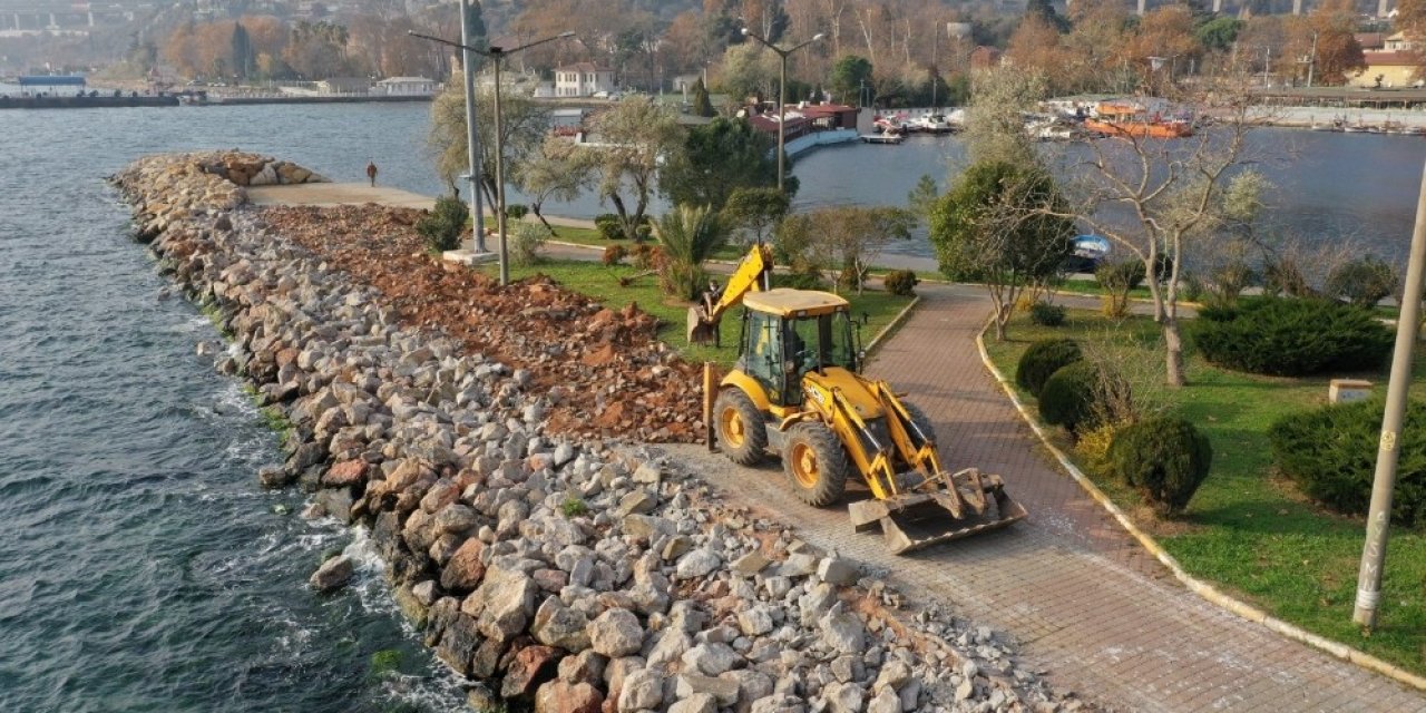 Büyükşehir, Hereke Sahili’nde Çalışmalara Başladı