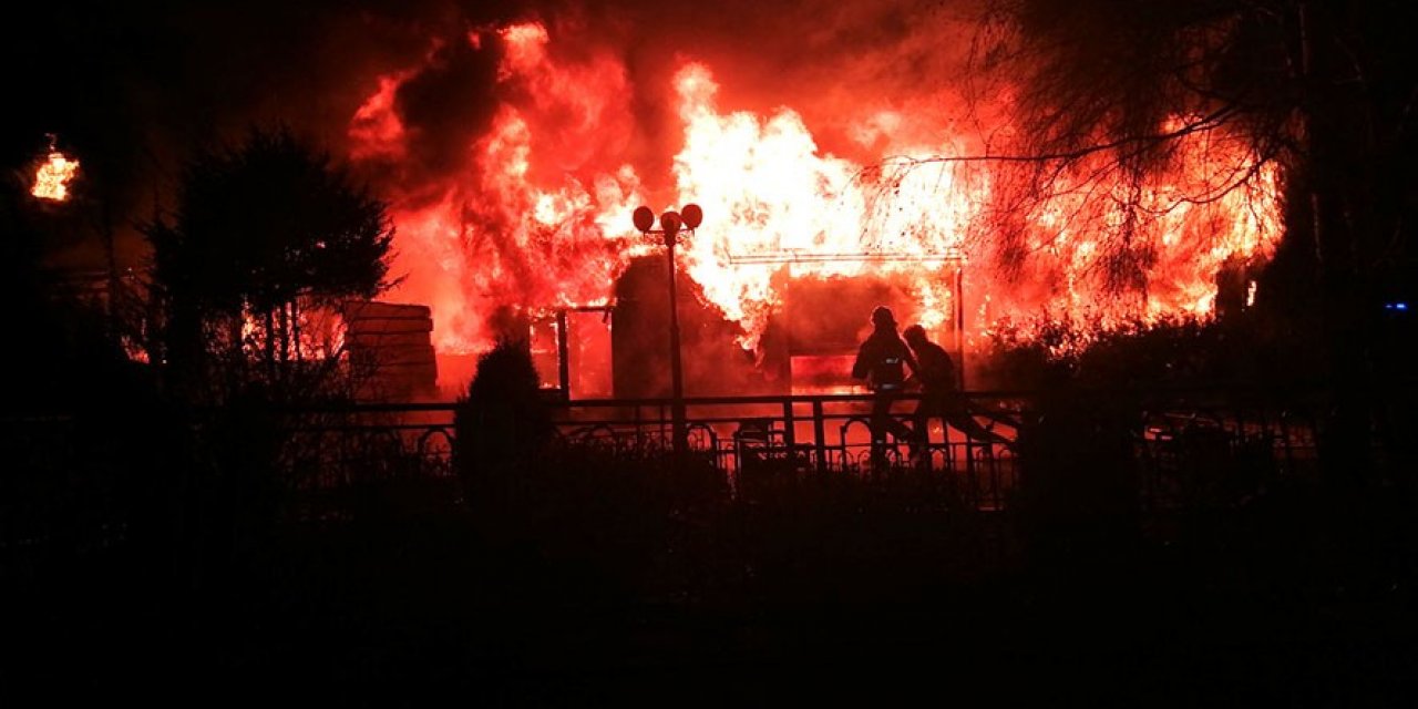 Ukrayna’da Restoranda Yangın Çıktı