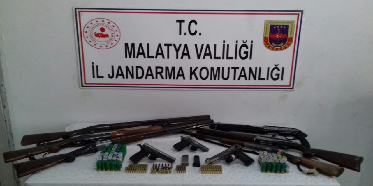Silah Kaçakçılarına Operasyon