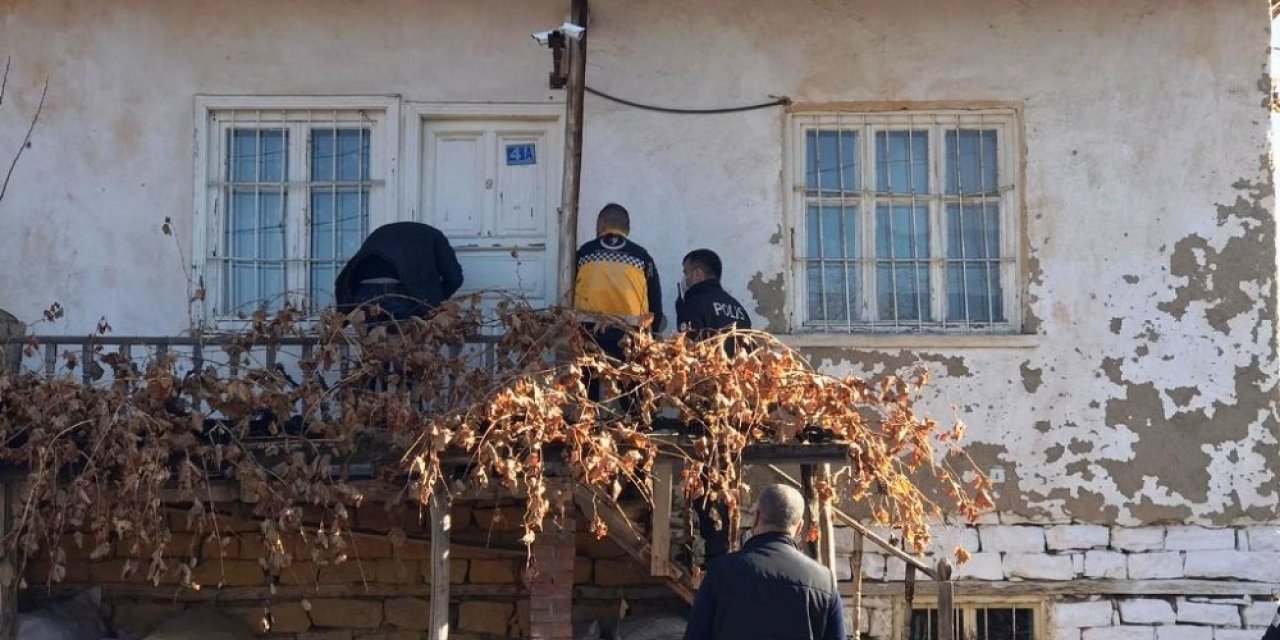 Avukat Evinde Ölü Bulundu
