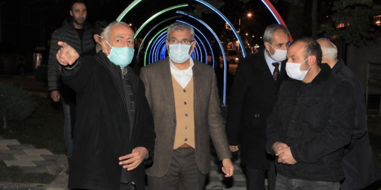 Işıklı Yol İle Üçgen Park Bir Başka Güzel