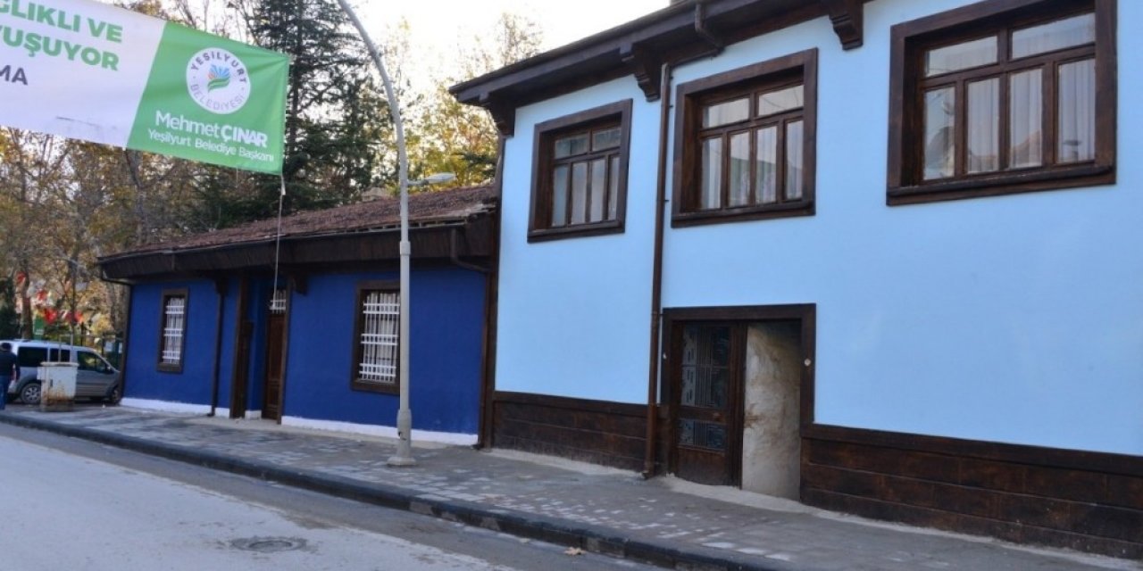 Yeşilyurt’ta Sokak Sağlıklaştırma Çalışmaları Devam Ediyor