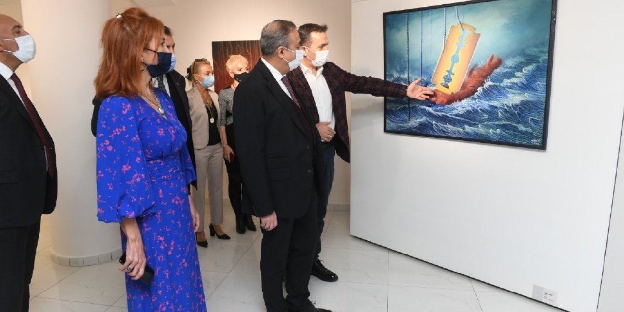 Vali Su, Ahmet Yeşil’in Resim Sergisini Gezdi