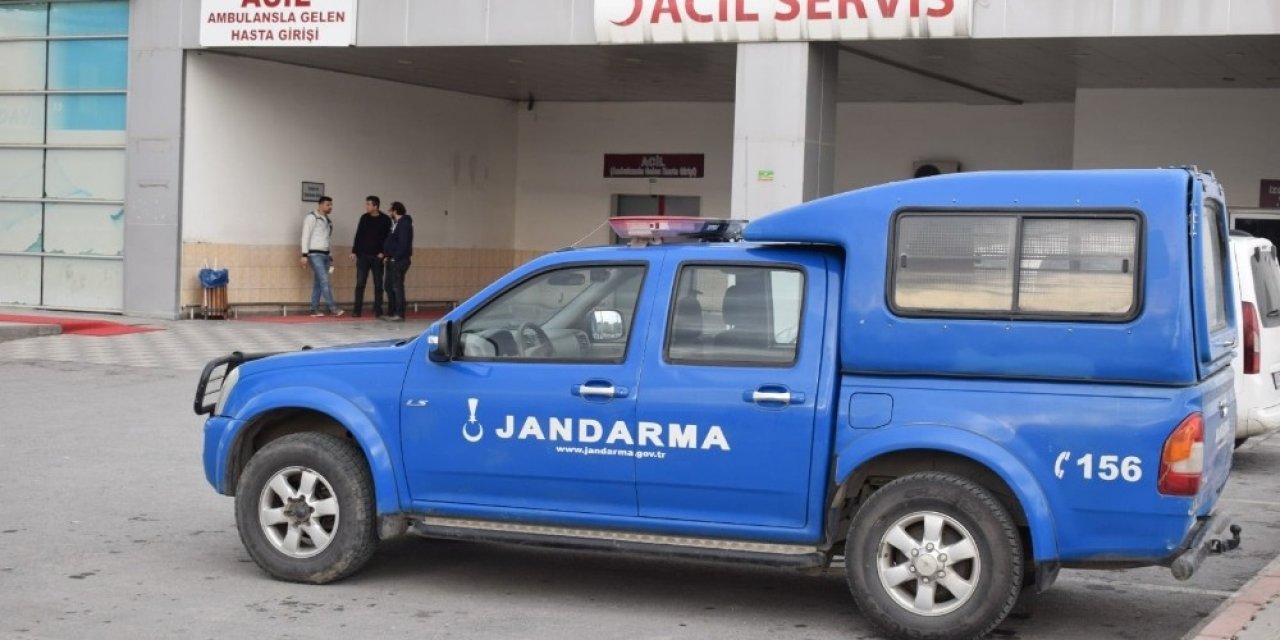 Jiletle Kendini Yaralayan Hükümlü Hayatını Kaybetti