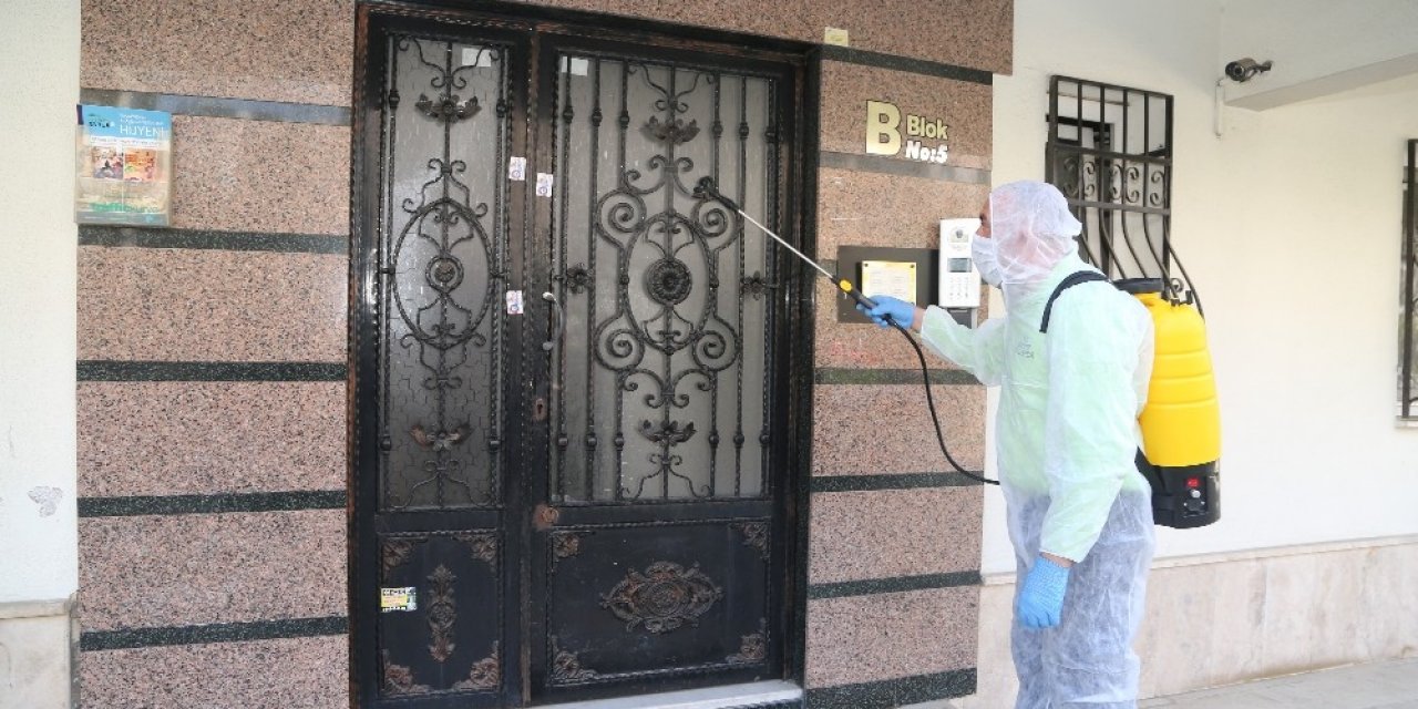 Efeler Belediyesi Kasım Ayında Bin Binayı Dezenfekte Etti